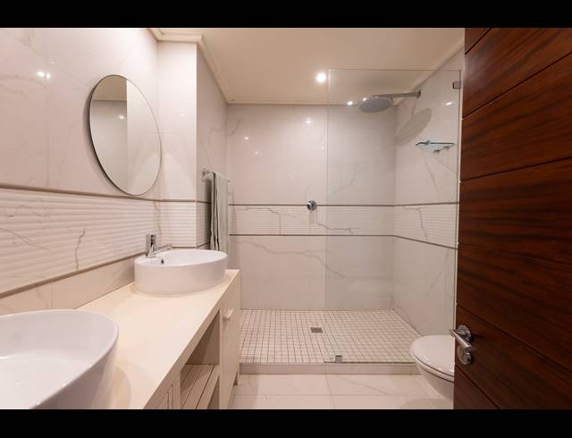 4 BEDROOM HOUSE FOR SALE IN ZIMBALI ESTATE